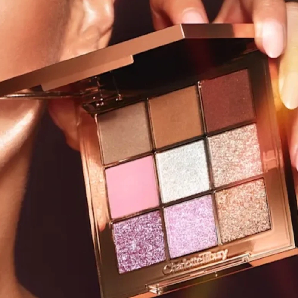Retail:$75 Charlotte Tilbury Beautyverse Limited Edition Eyeshadow Palette. NIB. - Picture 3 of 12